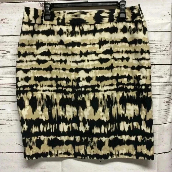 Ann Taylor multicolored skirt women’s size 12 - Picture 1 of 10